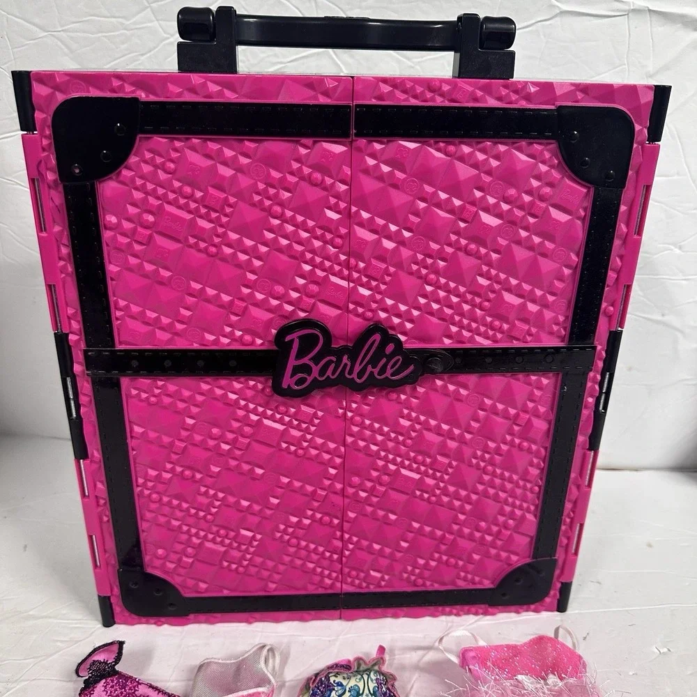 Mattel Barbie Pink Wardrobe Closet‎ Storage Carrying Case 2011 With Extras